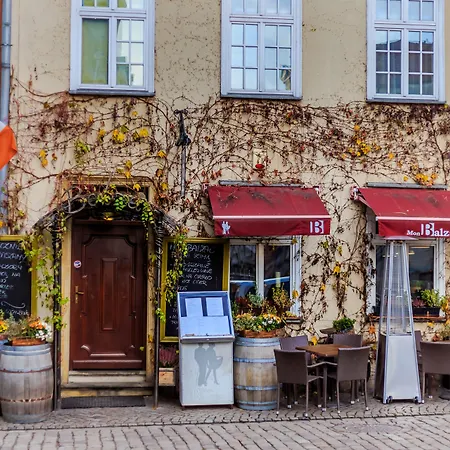 Hotel Artus - Old Town-3